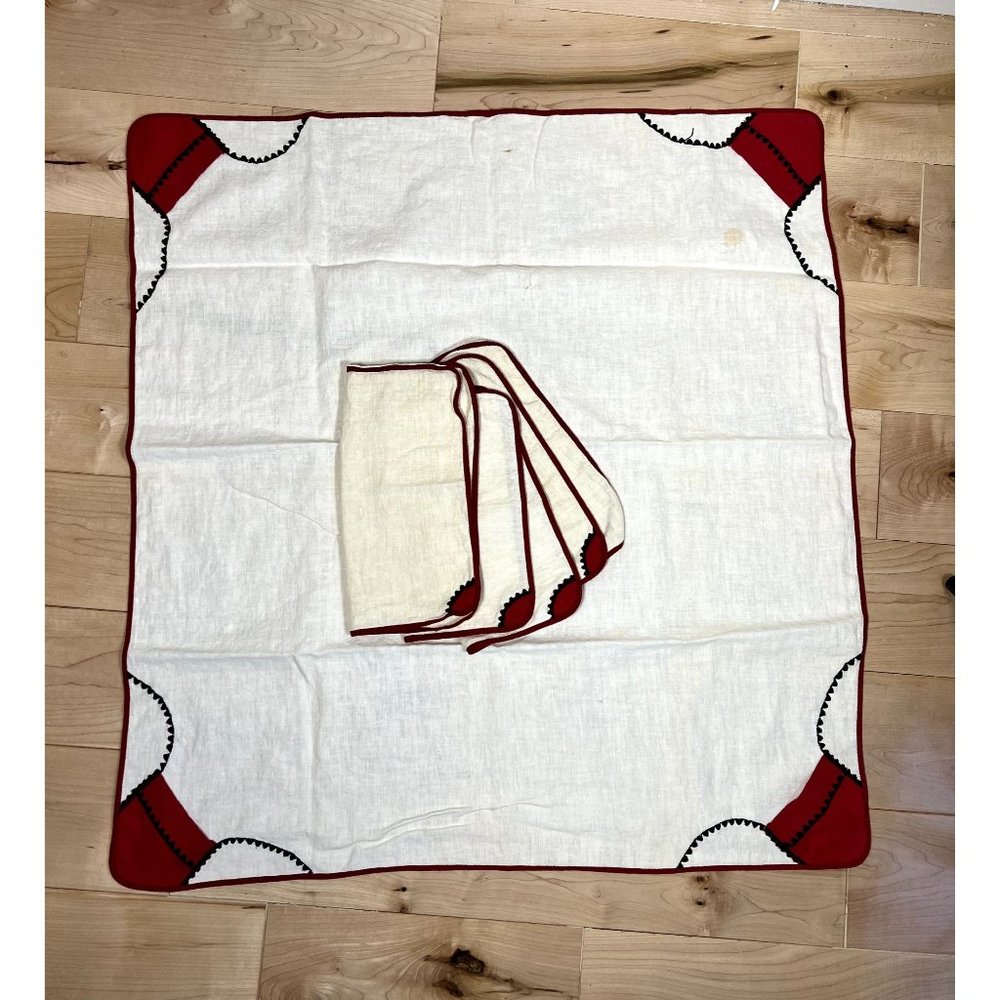Vintage Pocket‎ Corner Tablecloth